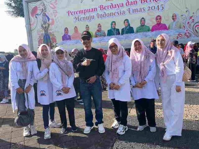 Senam Bersama Penuh Semangat & Kebersamaan!